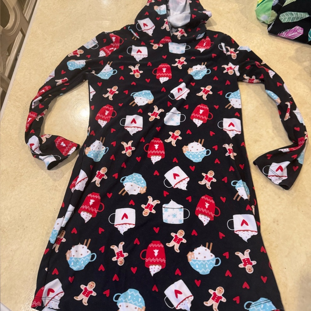 Festive hooded dress with Holiday Print